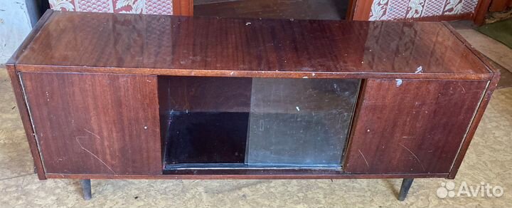 Тумбочка старинная полировка, трюмо б/у