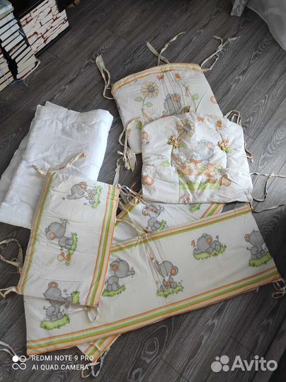 Бортики в кроватку