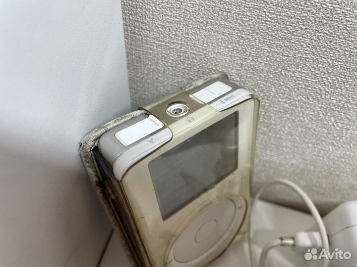 iPod with touch wheel 20GB 2002