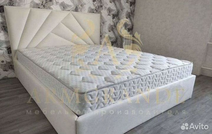 Кровать двуспальная