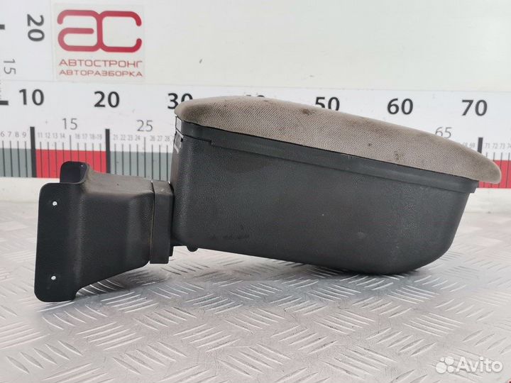 Подлокотник для Skoda Octavia 1U