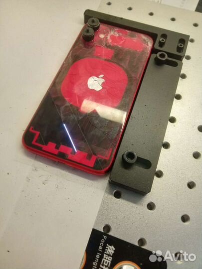 Лазерная замена заднего стекла на iPhone