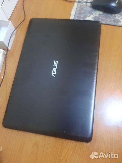 Игровой ноутбук Asus 4 ядра полный комплект