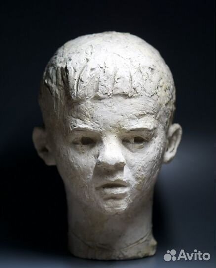 Гипсовый портрет. Скульптура