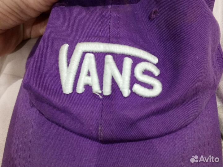 Бейсболка vans