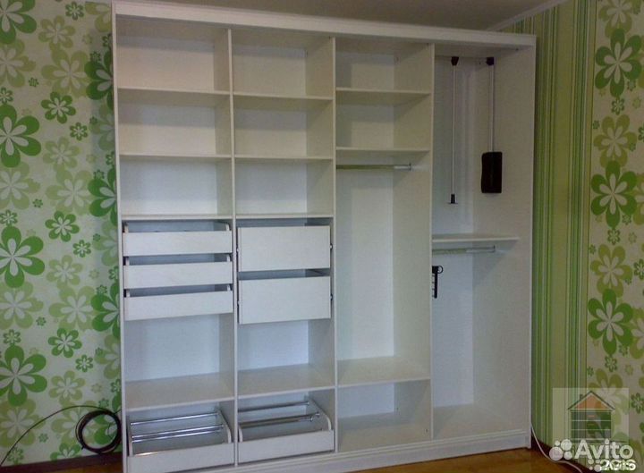 Шкафчик для ванной