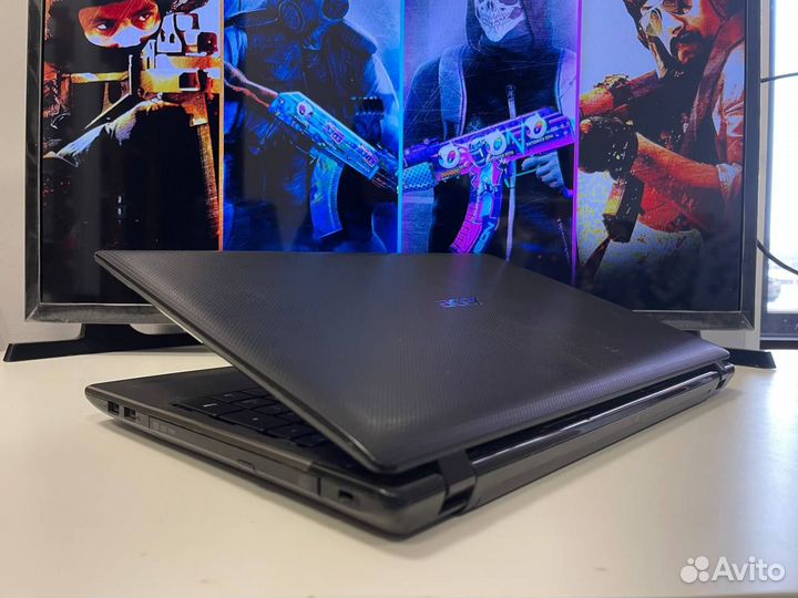 Ноутбук Acer (AMD A8/ 8gb ram/ Radeon 6620G)