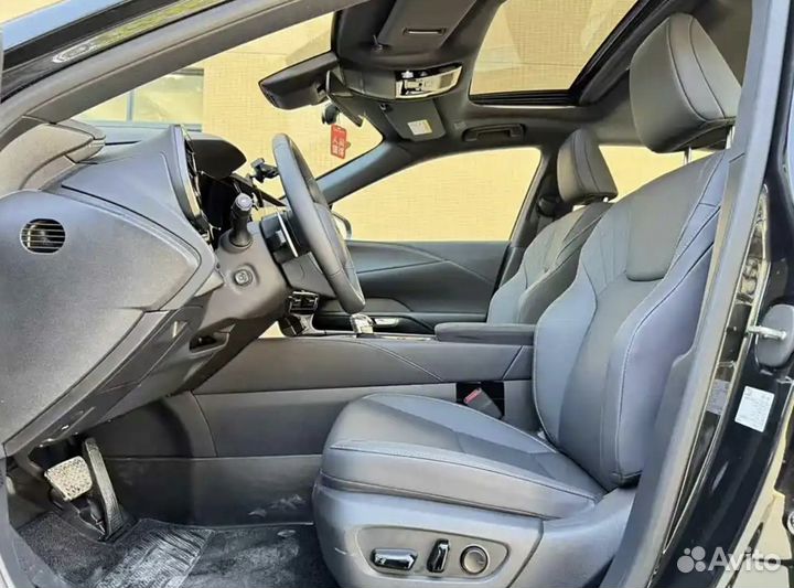 Lexus RX 2.0 AT, 2024, 100 км