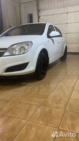 Opel Astra 1.6 AMT, 2011, 180 000 км