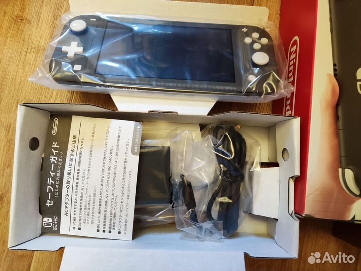 Nintendo switch lite Новая в упаковке (Серый)