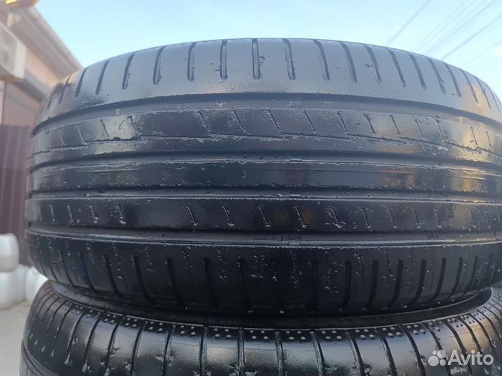 Yokohama BluEarth AE50 225/55 R17