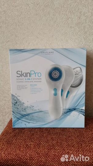 Аппарат для очищения и массажа лица SkinPro