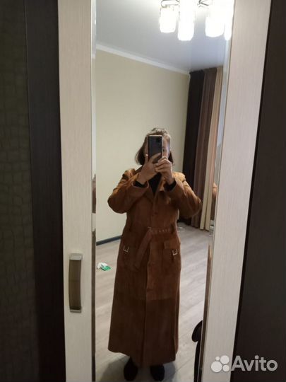 Кожаный плащ