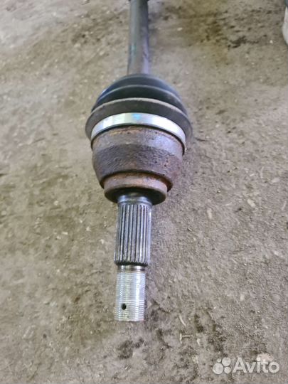 Привод правый Nissan Juke 1.6 МКПП