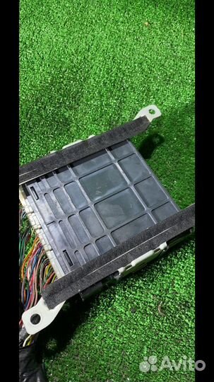 Блок управления двигателем Mazda MPV 2 FS1E18881G