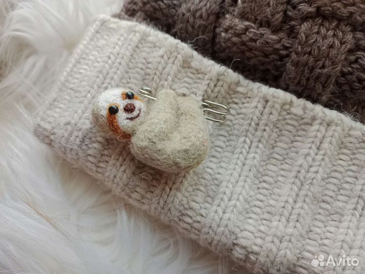 Брошки-булавки (Чебурашка, ленивец)