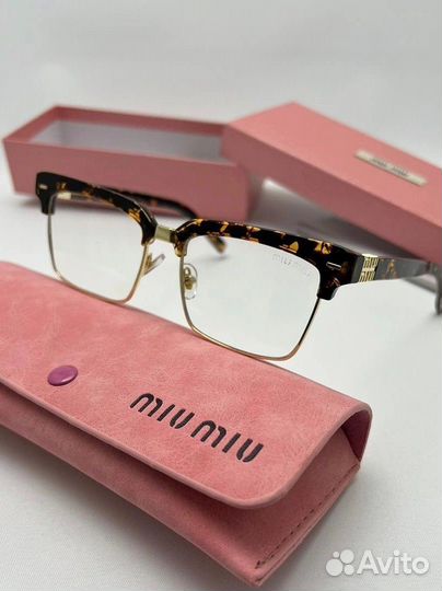 Солнцезащитные очки miu-miu