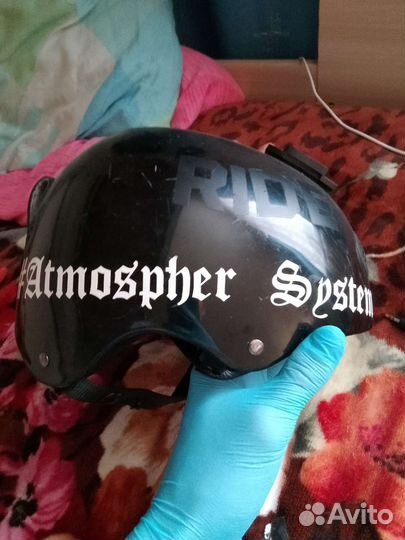 Защитный шлем