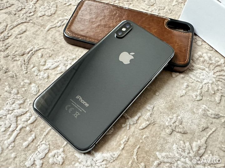 iPhone X, 256 ГБ