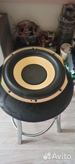 Динамик для сабвуфера