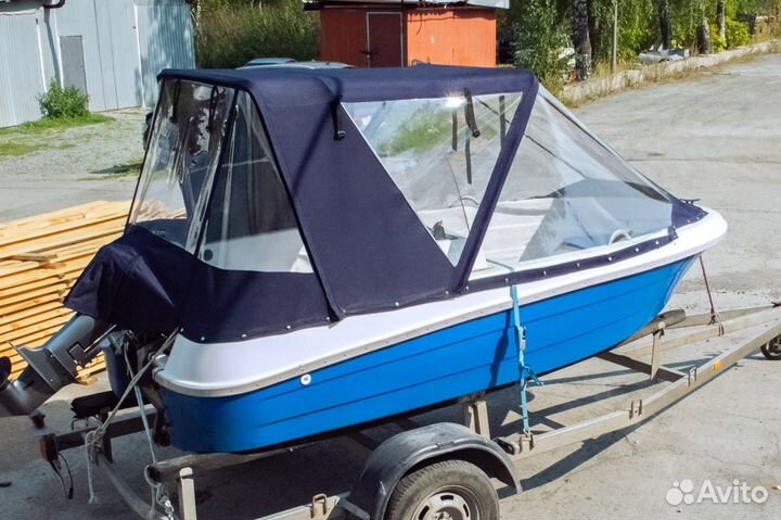 Лодка пластиковая Виза Легант - 350 Консоль