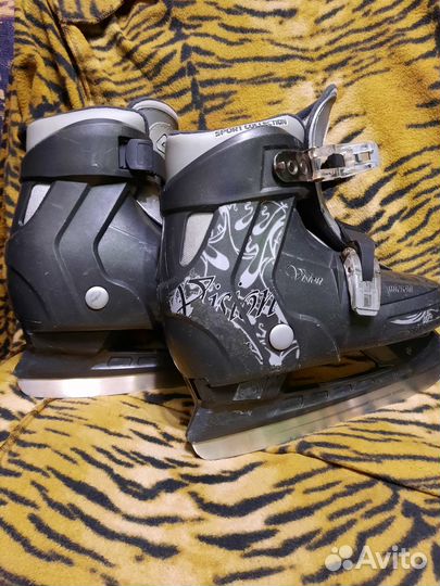 Коньки для мальчика и для девочки