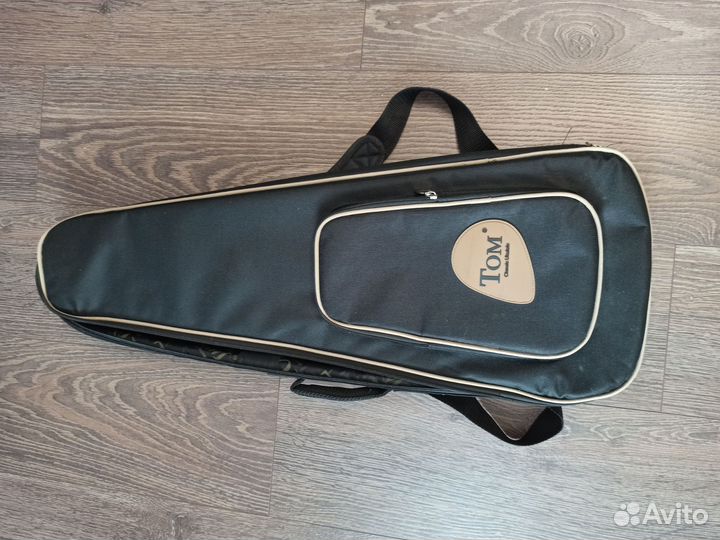 Укулеле Тенор TOM TUT-300TN с чехлом в комплекте