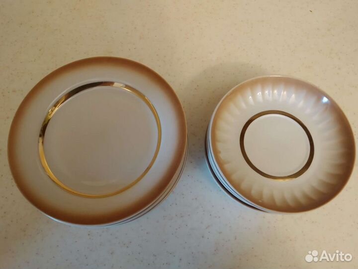 Комплект фарфоровых тарелок, Богдановичи. Новый