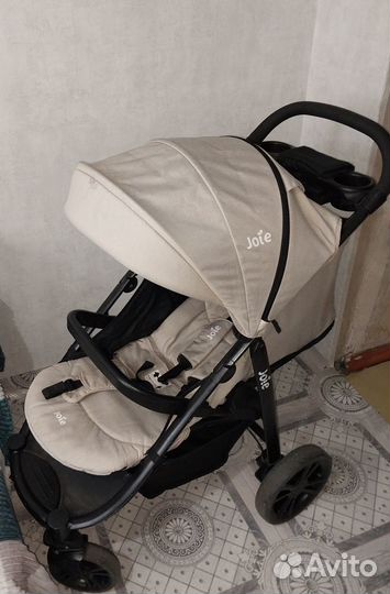 Детская коляска прогулочная всесезонная