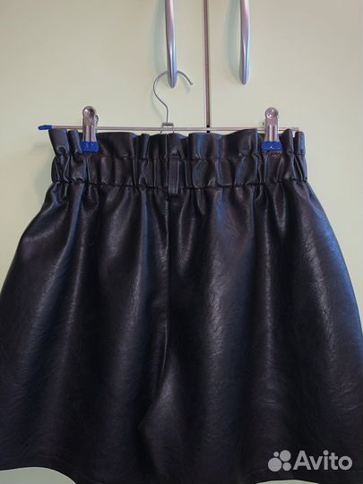 Кожаные шорты