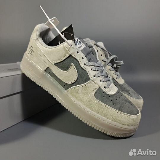 Nike AIR force 1 reigning champ beige 45 EU