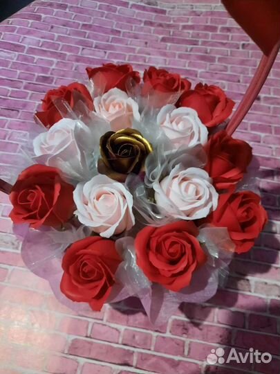 Букет из мыльных роз цветы подарок на 8 марта