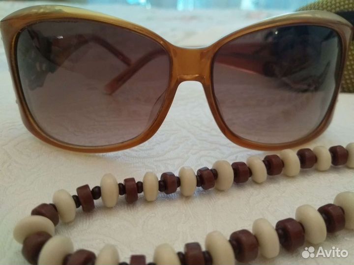 Солнцезащитные очки женские