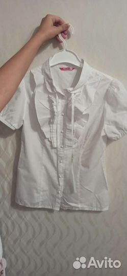 Белая школьная блузка, рост 146