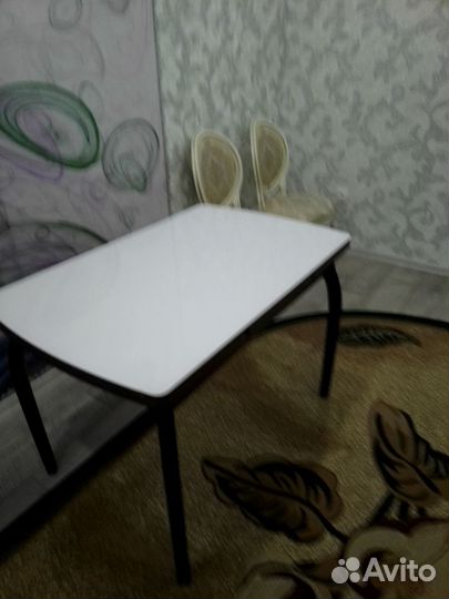 Стол обеденный стеклянный