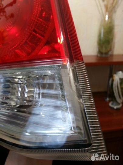 Задний фонарь для Toyota Land Cruiser 200 оригинал