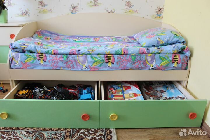 Детская кровать от 3 лет с матрасом бу