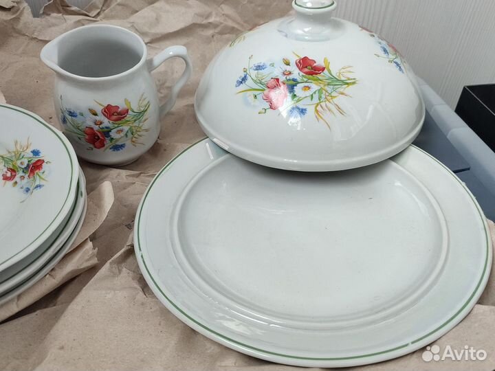 Набор столовой посуды на 6 персон