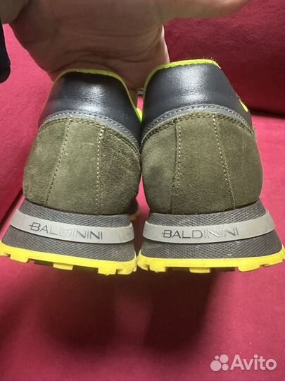 41 бу кроссовки Baldinini