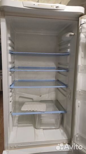 Холодильник indesit