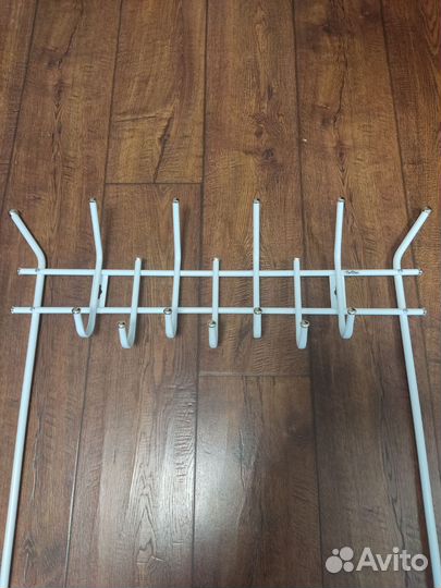 Вешалка настенная металлическая