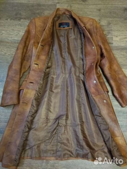 Кожаный френч- плащ женский р. 42-44