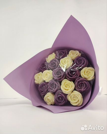 Розы из Белого Шоколада - 19 шт в Букете