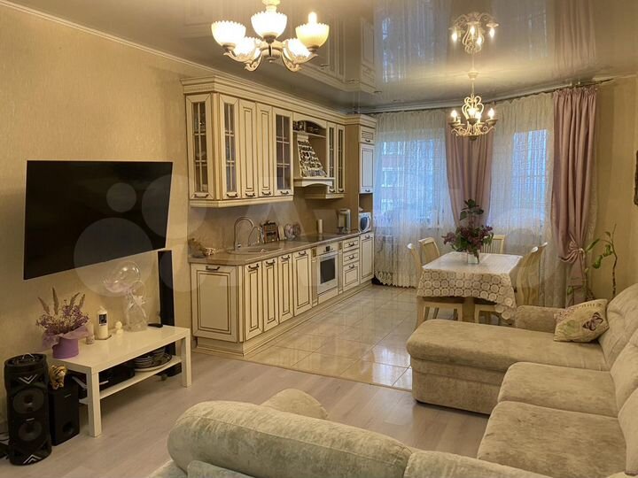 4-к. квартира, 92 м², 2/19 эт.