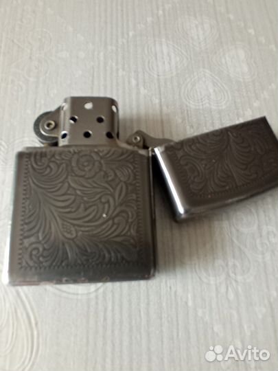 Зажигалка бензиновая zippo
