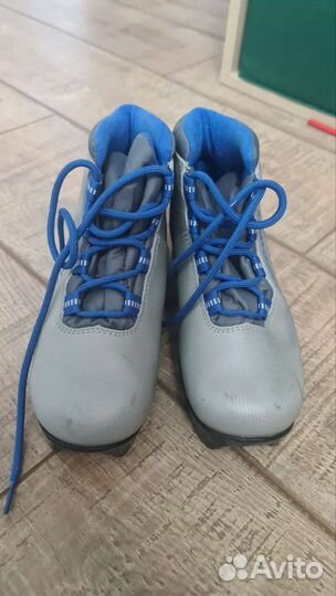 Лыжные ботинки