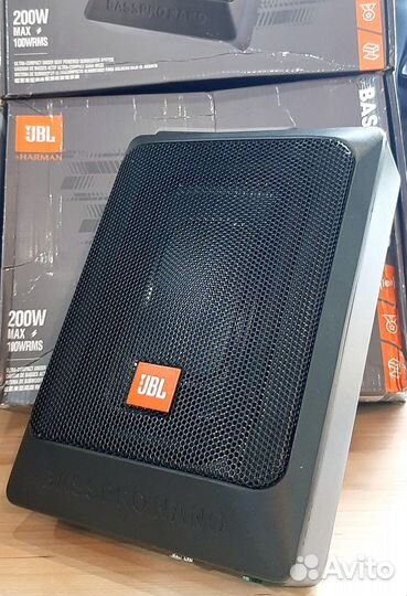 Сабвуфер под сиденье jbl