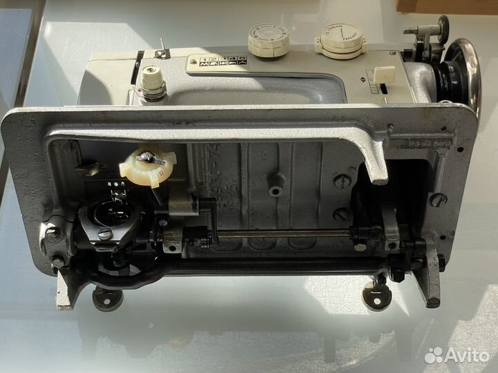 Швейная машина Чайка 3