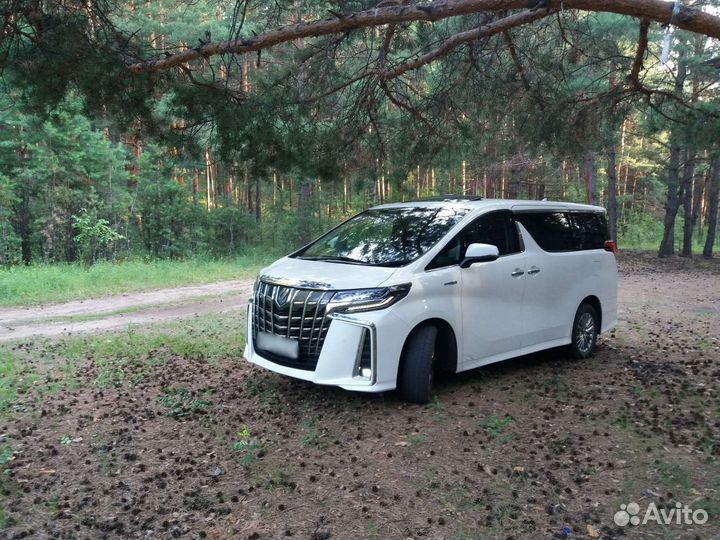 Аренда трансфер автомобиля с водителем