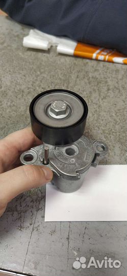 Ролик натяжной